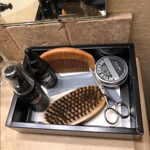 9 piece Organic Beard Kit for men - Picture 2 of 6